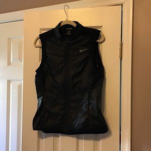 Nike run vest
